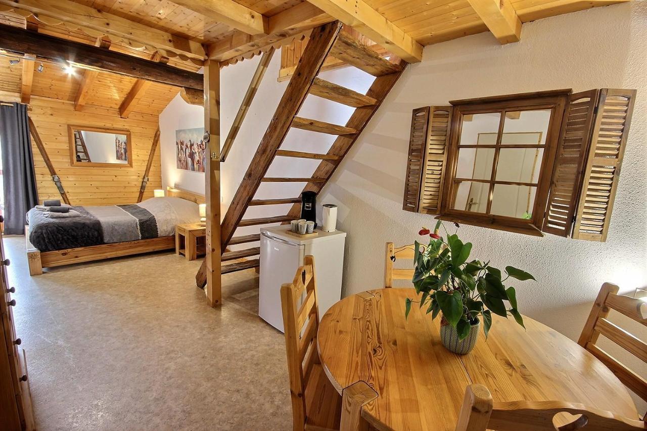 Ferienwohnung Les Balcons Du Molliebon Séez Exterior foto